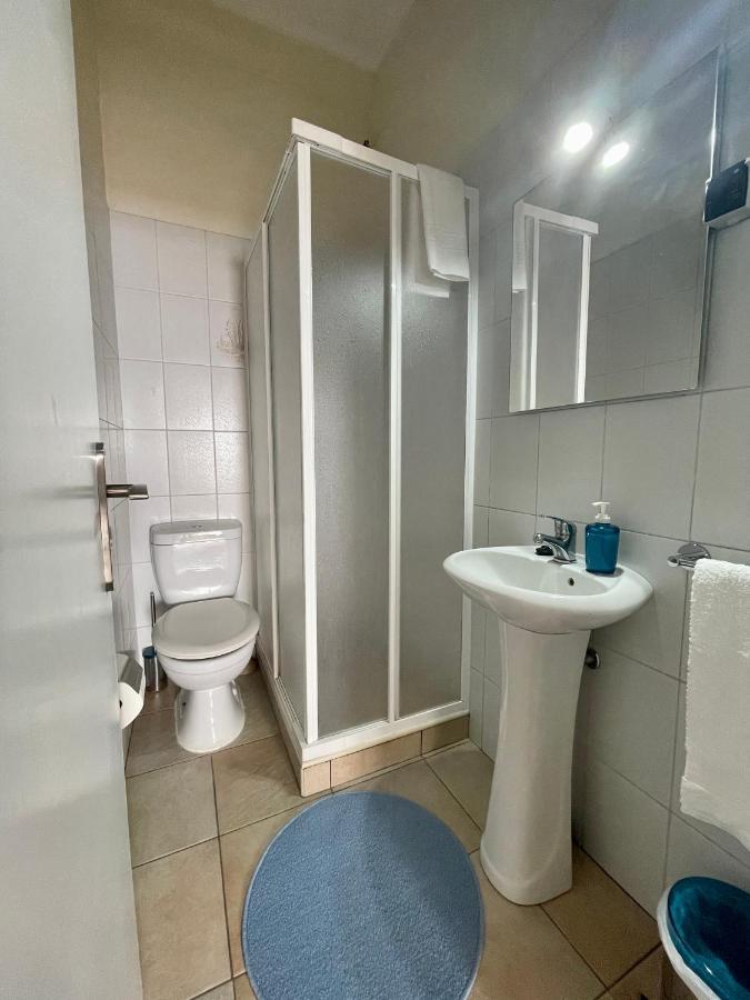 Beach Front House Πόντα Ντελγκάντα Εξωτερικό φωτογραφία